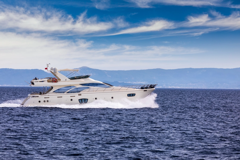 Hidden Costs in Yacht Rentals (And How to Avoid Them)
